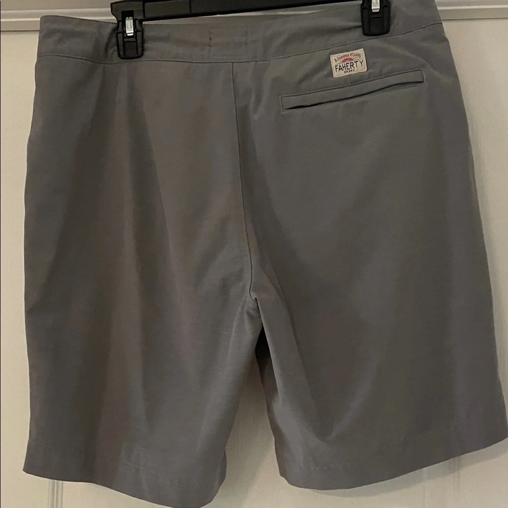 Faherty Men's Charcoal Flat Front Shorts